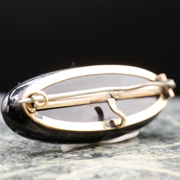 14k Gold One of a Kind Victorian Mourning Brooch Black Stone Otsby & Barton Jet? - Picture 6 of 9